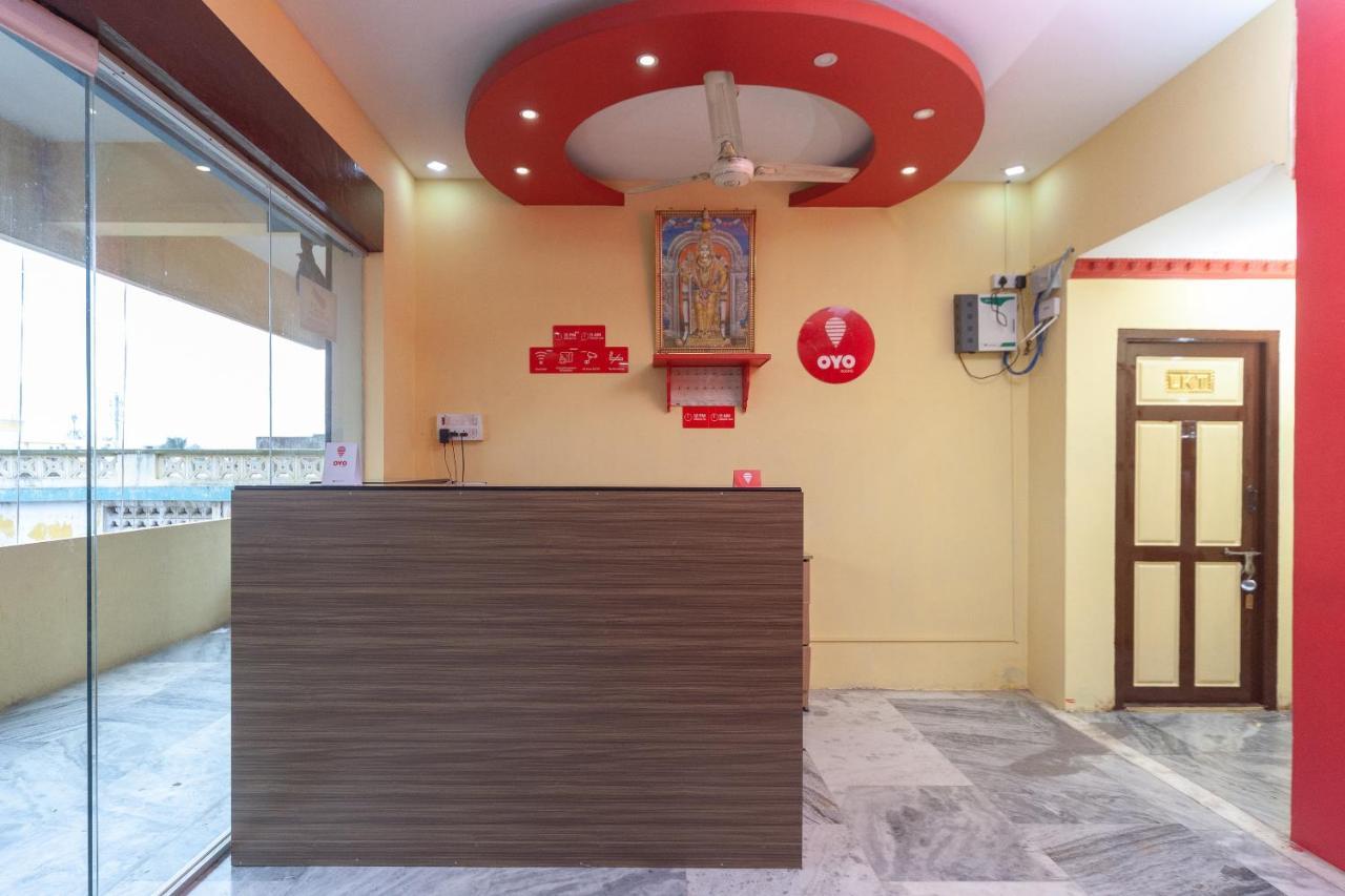 Oyo Flagship 24898 Senthur Murugan Residency Tambaram Bagian luar foto