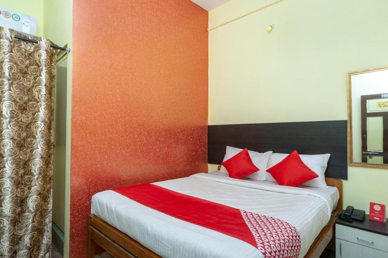 Oyo Flagship 24898 Senthur Murugan Residency Tambaram Bagian luar foto